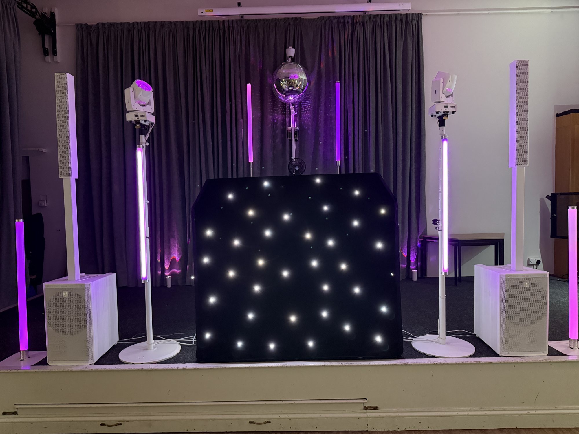 Black & White Elegant Classic DJ Set Up